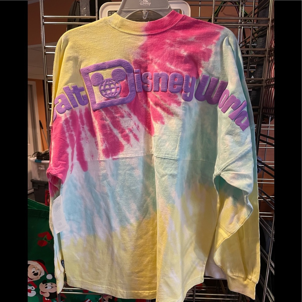 Disney spirit jersey size small